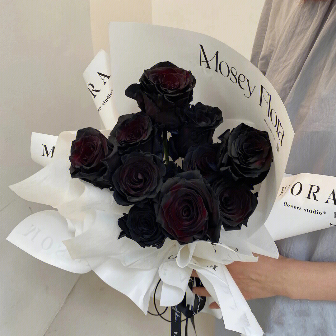 玫瑰花黑色包装意义图片