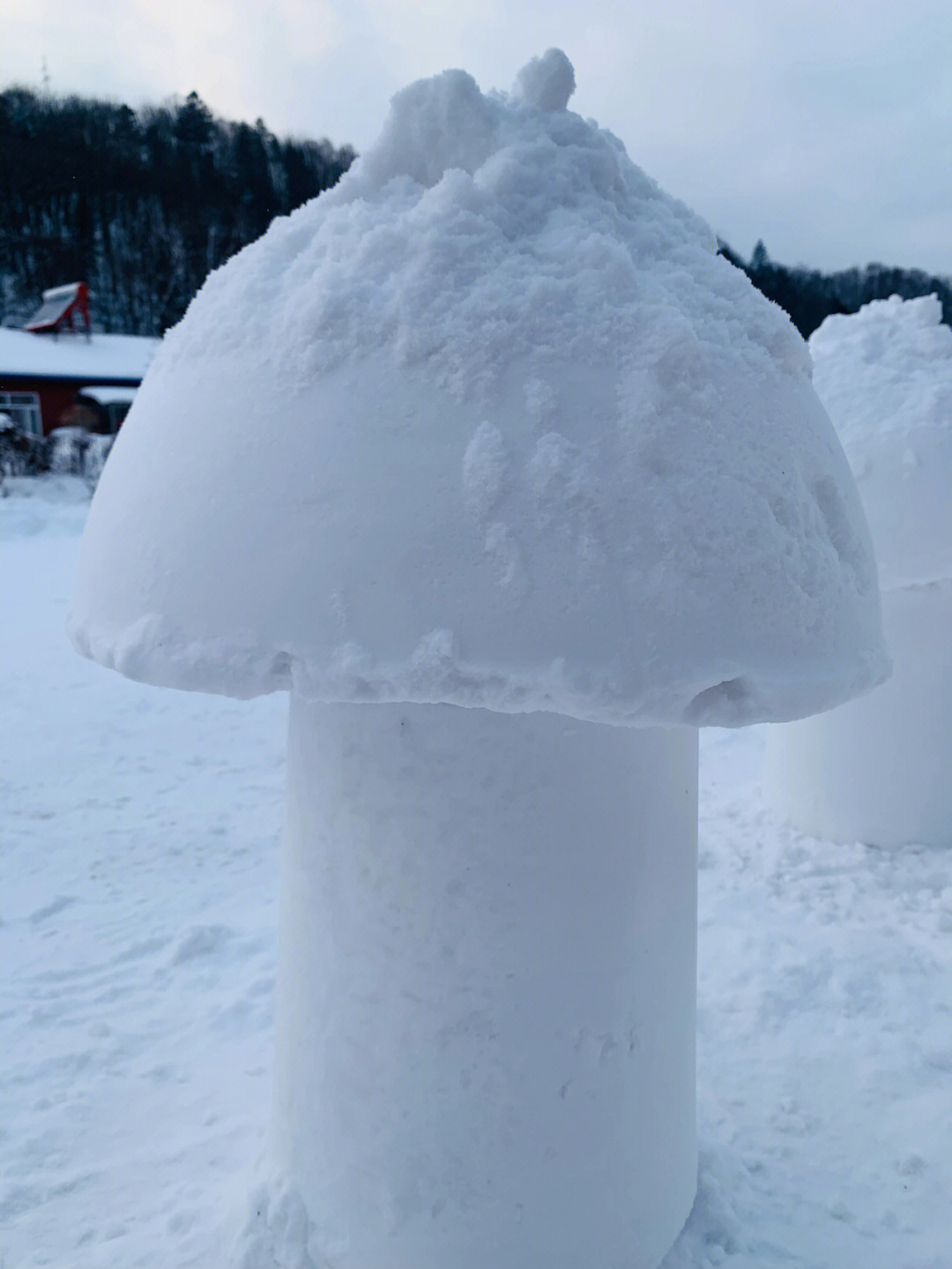 雪乡雪蘑菇图片