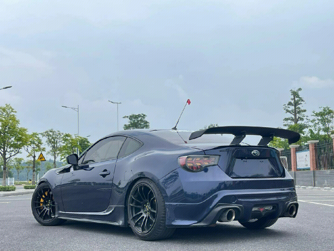 斯巴鲁brz