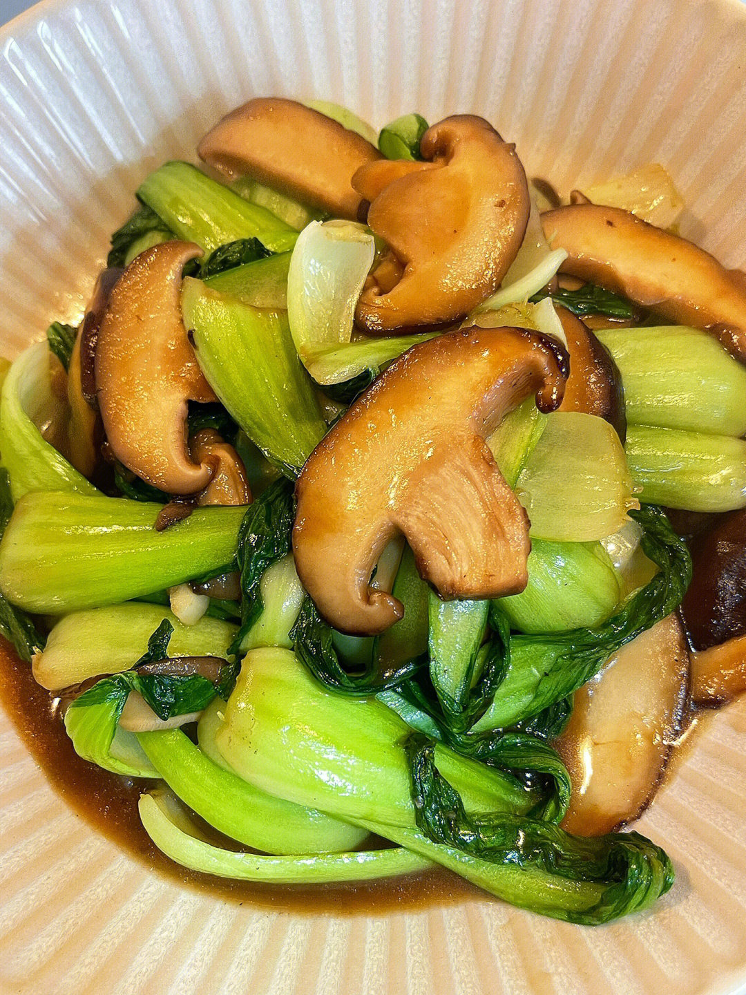 清炒香菇油菜图片