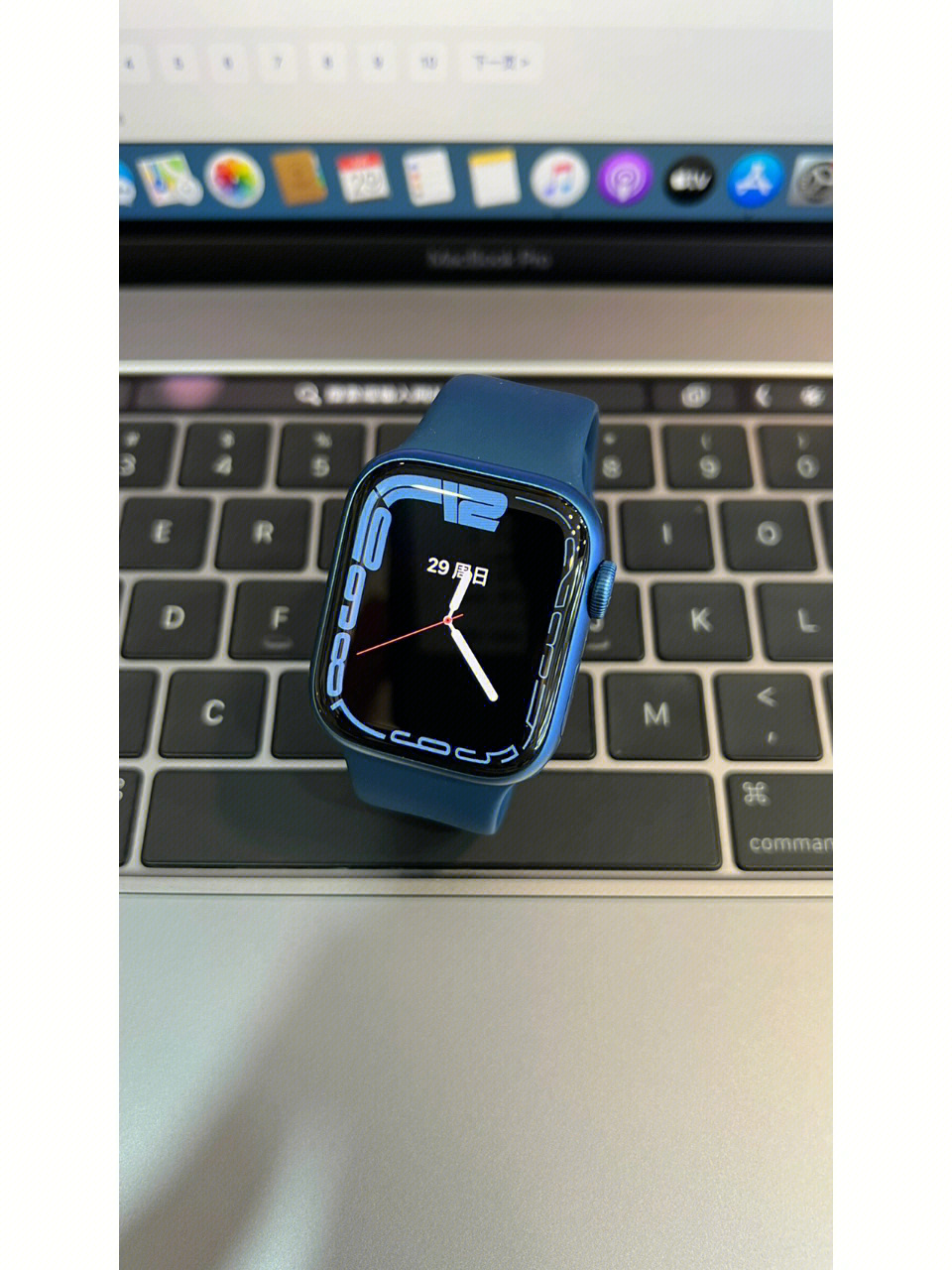 apple watchseries 7 41mm gps蓝色铝金属表壳 深邃蓝色运动表带支持