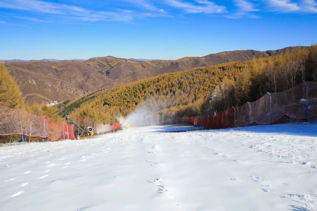 崇礼万龙滑雪场造雪一天的成果