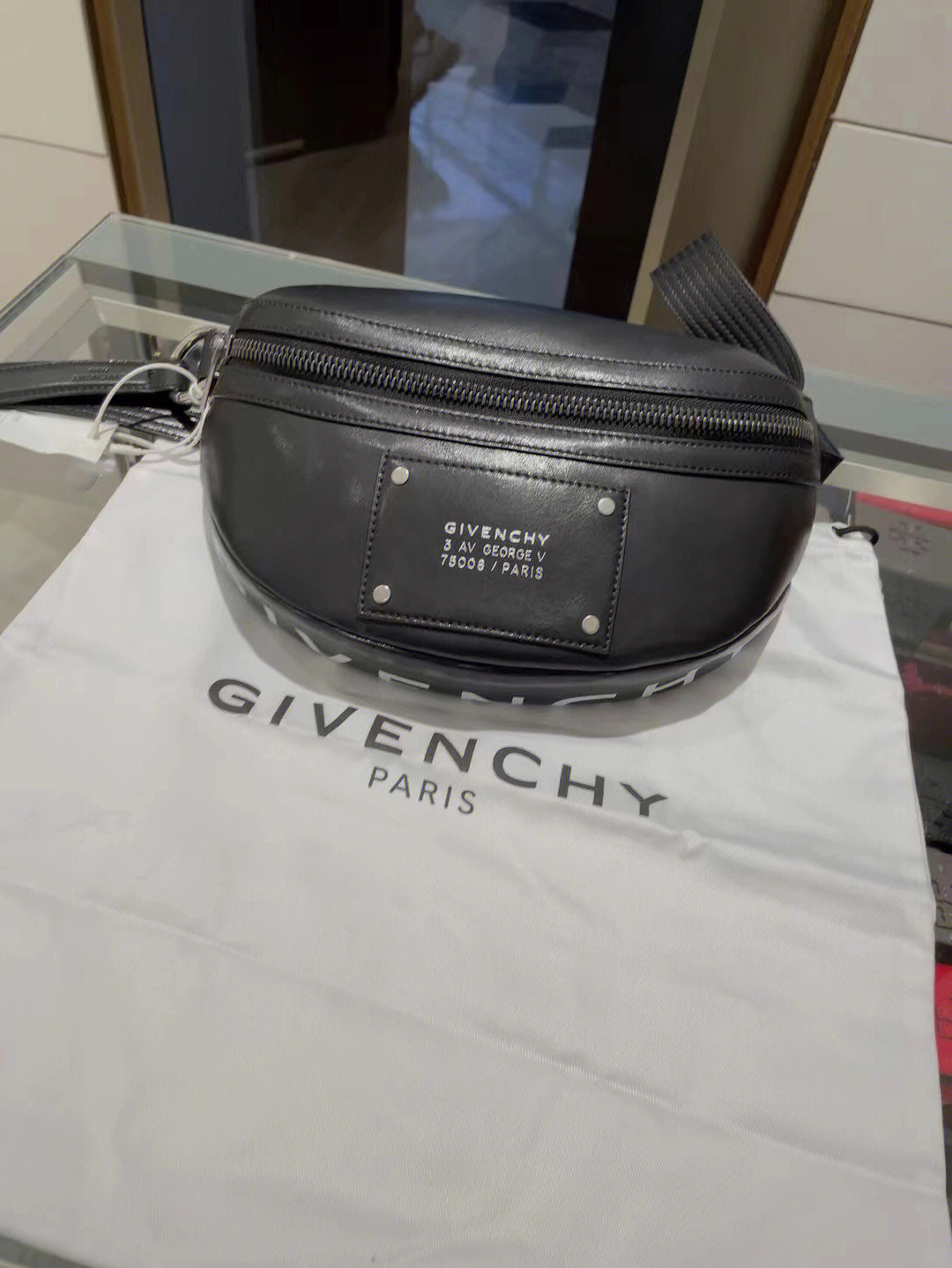 givenchyparis图片