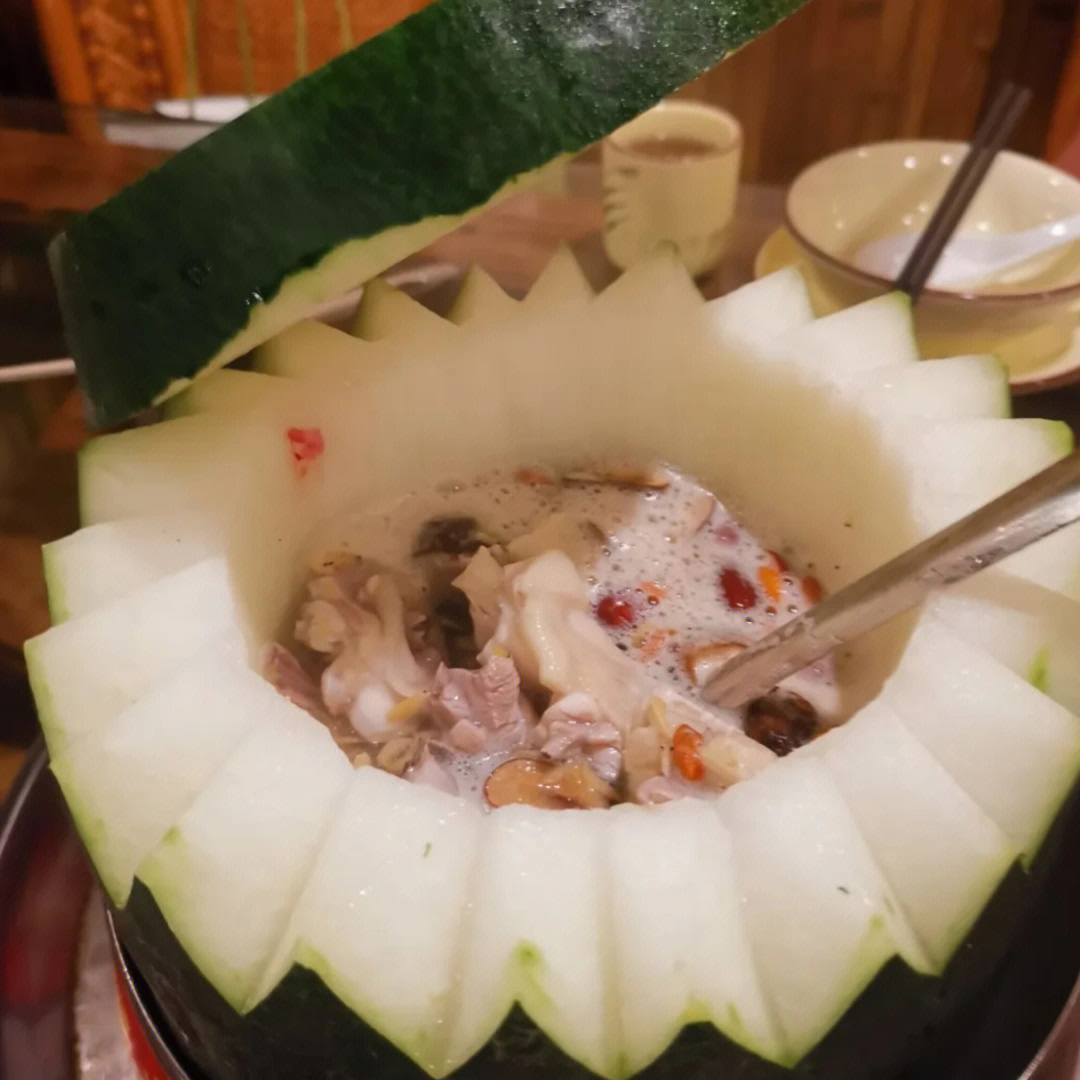 让你第一次吃就爱上的冬瓜盅火锅