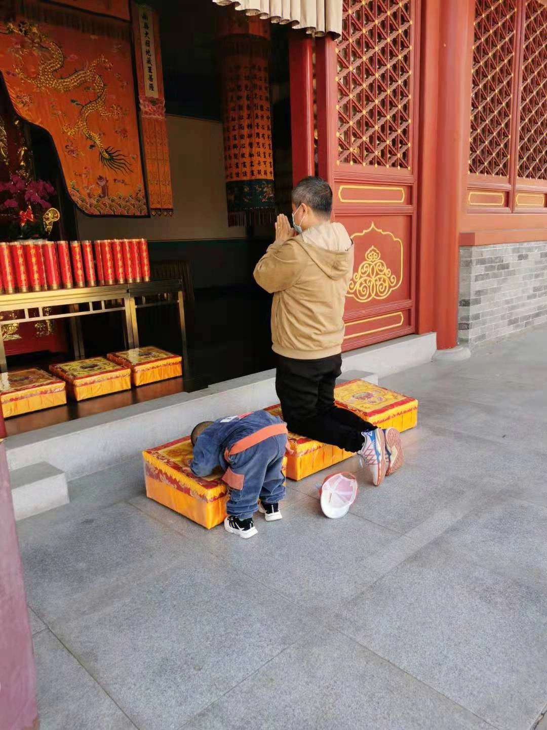 赵县柏林禅寺拜佛图片