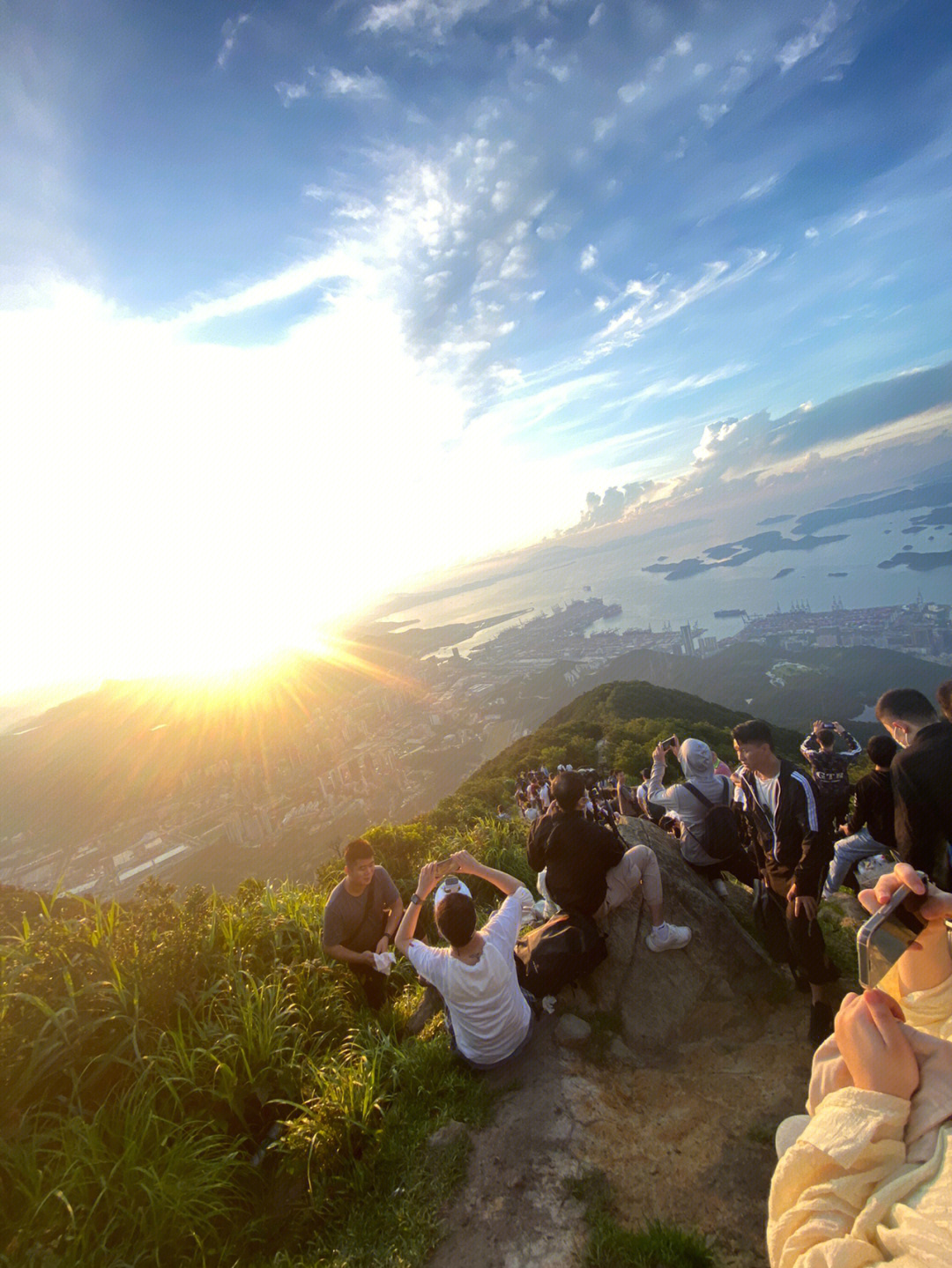 夜爬深圳梧桐山