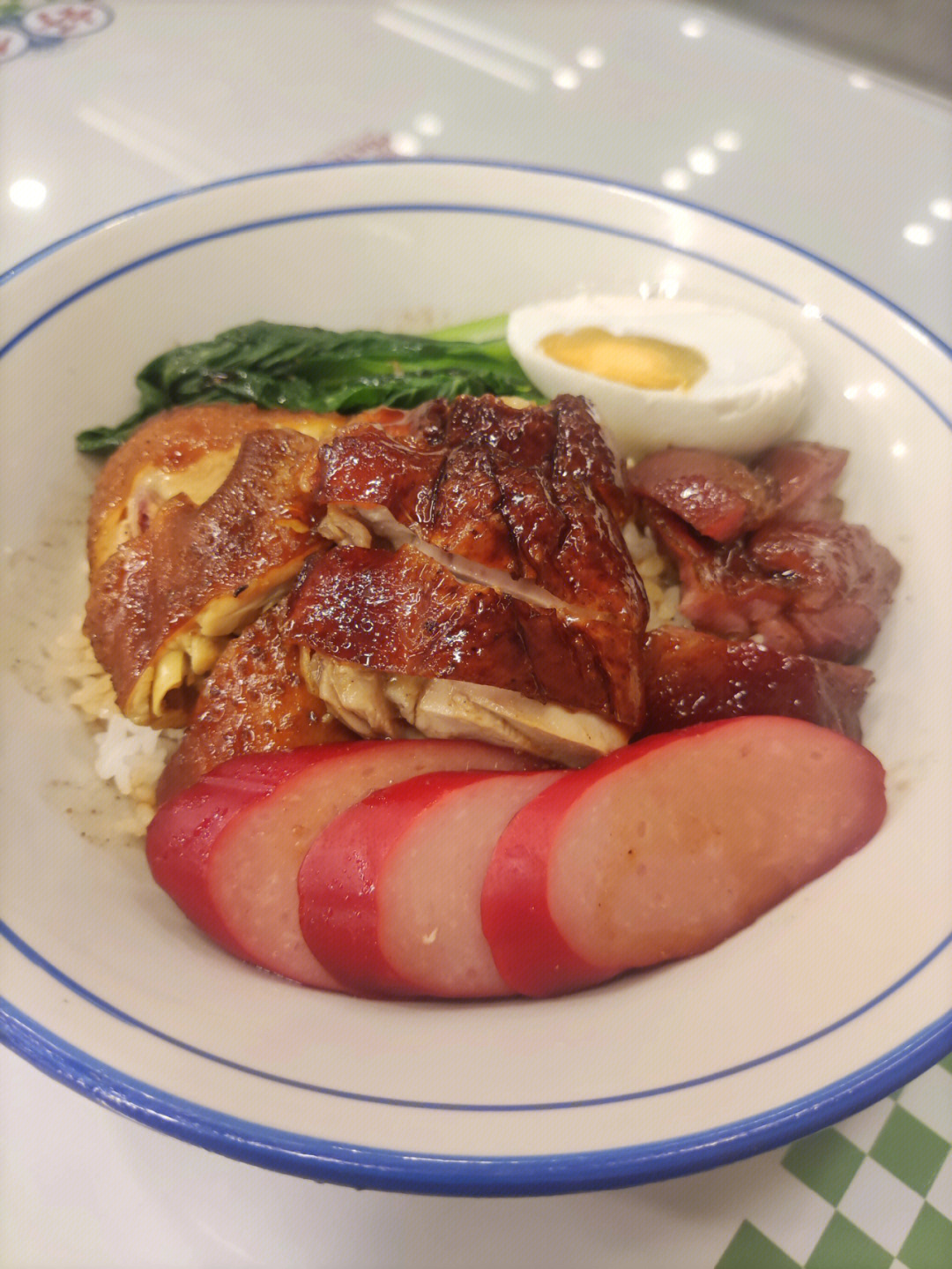 鸡爪炒鸡蛋大米饭盖饭图片