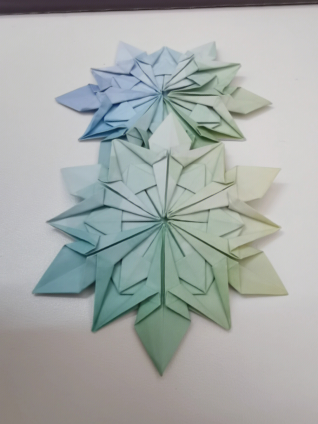 4步简易折纸雪花简单图片