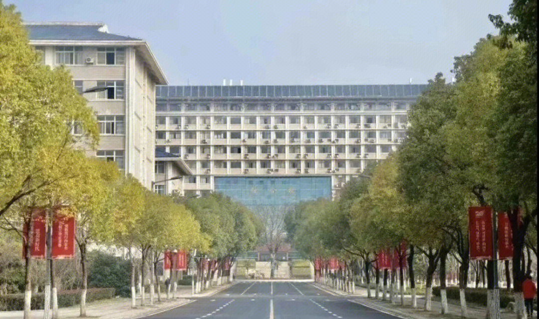 武汉工商学院位置图片