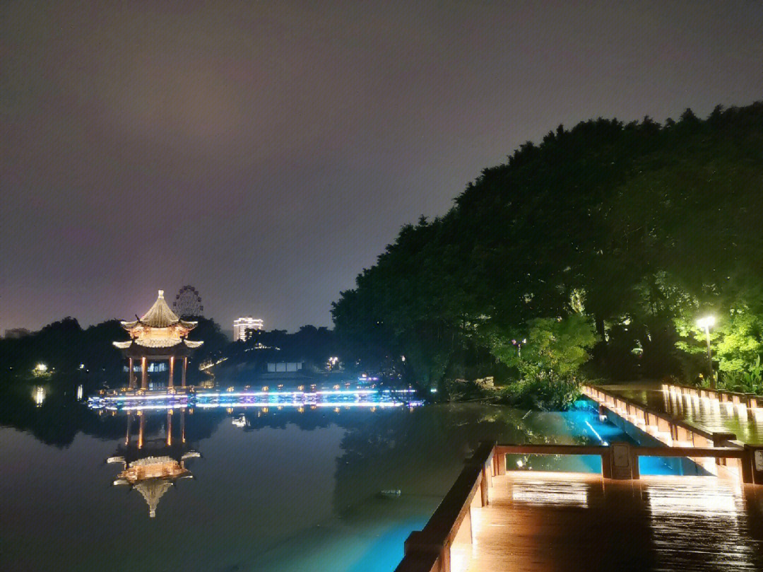 福州西湖大酒店夜景图片