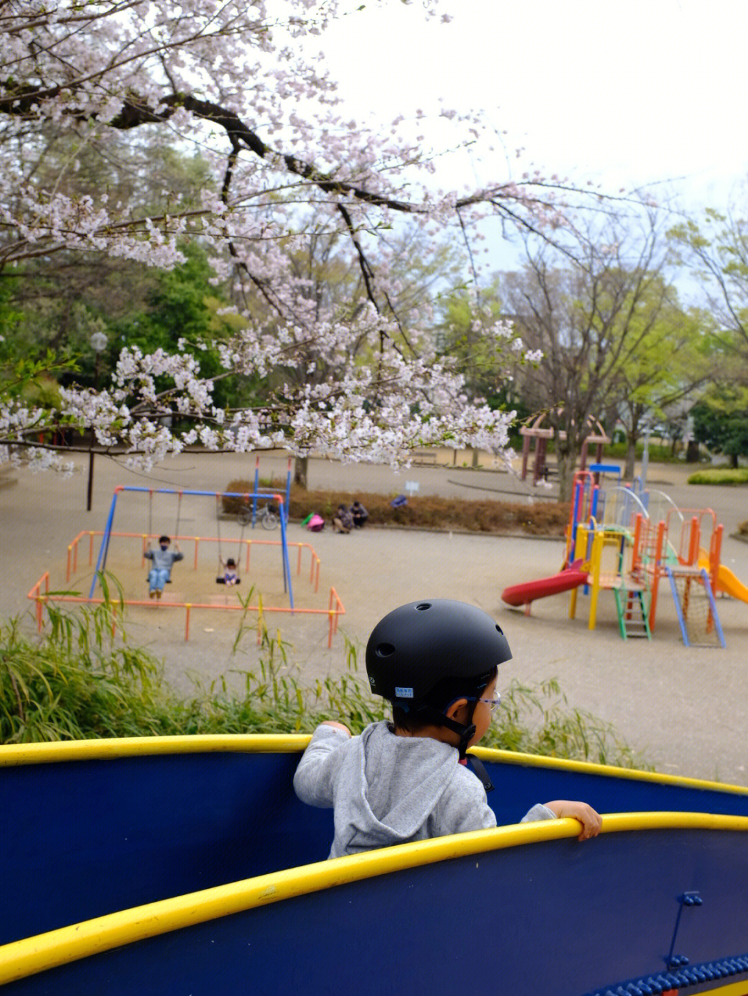 日本有很多儿童馆保育园给提供育儿支援服务都是免费的,幼儿园的老师