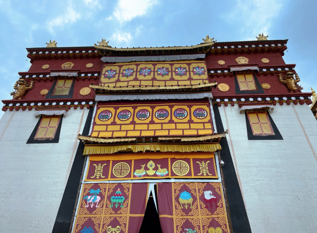 噶丹松赞林寺长寿图图片