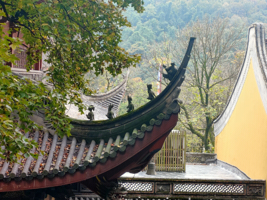 记录一下烟雨里的灵隐寺