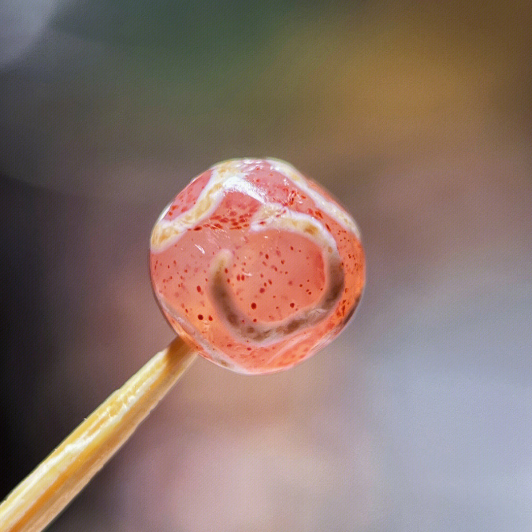 草莓味棒棒糖唯美图片