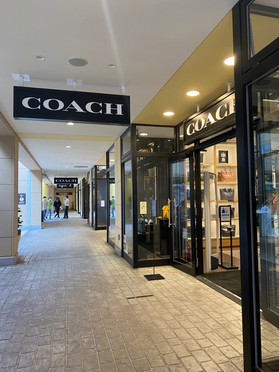 上海coach奥特莱斯店图片