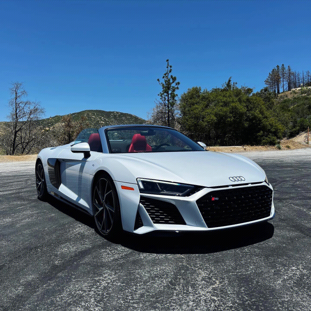 奥迪粉们60audir8spyder就说帅不帅