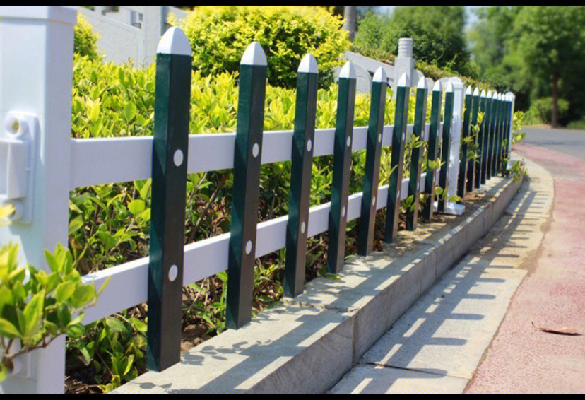pvc塑钢护栏草坪花园院绿化带围栏栅栏篱笆