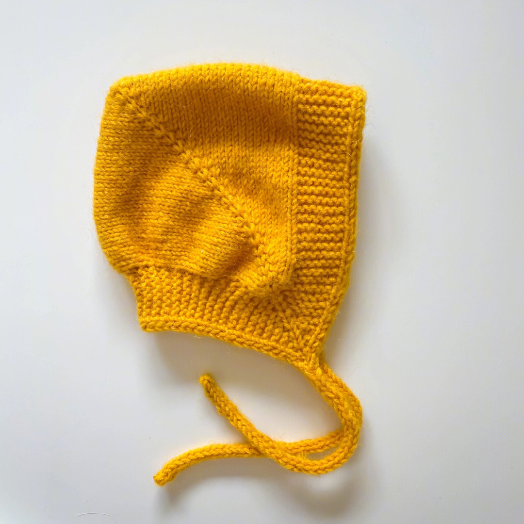 第一次织帽子,照着@玩毛线的老王教程编织,两天就完成了这顶帽子
