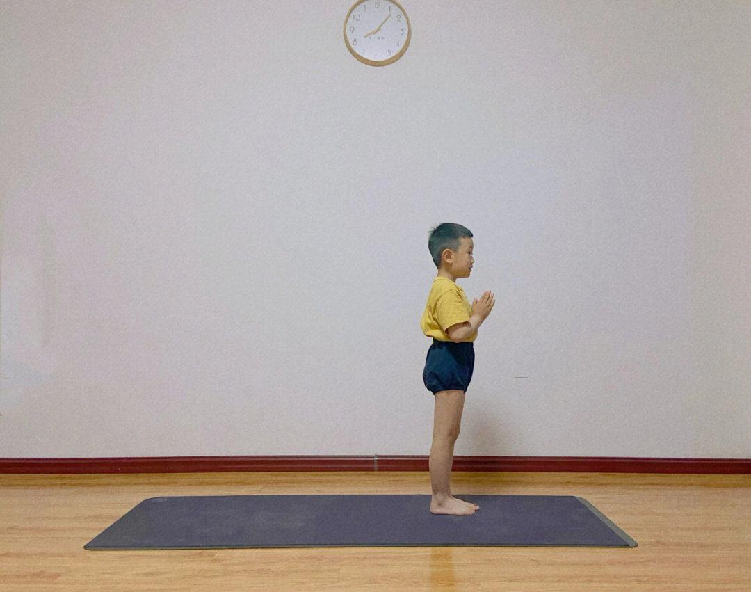 儿童瑜伽入门基本动作图片