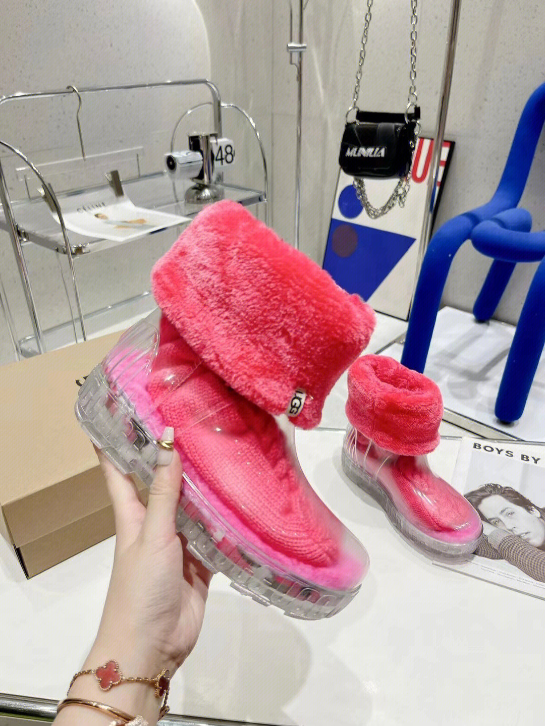 ugg透明雪地靴塑料图片
