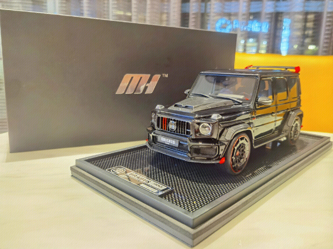 brabus900树脂汽车模型展示