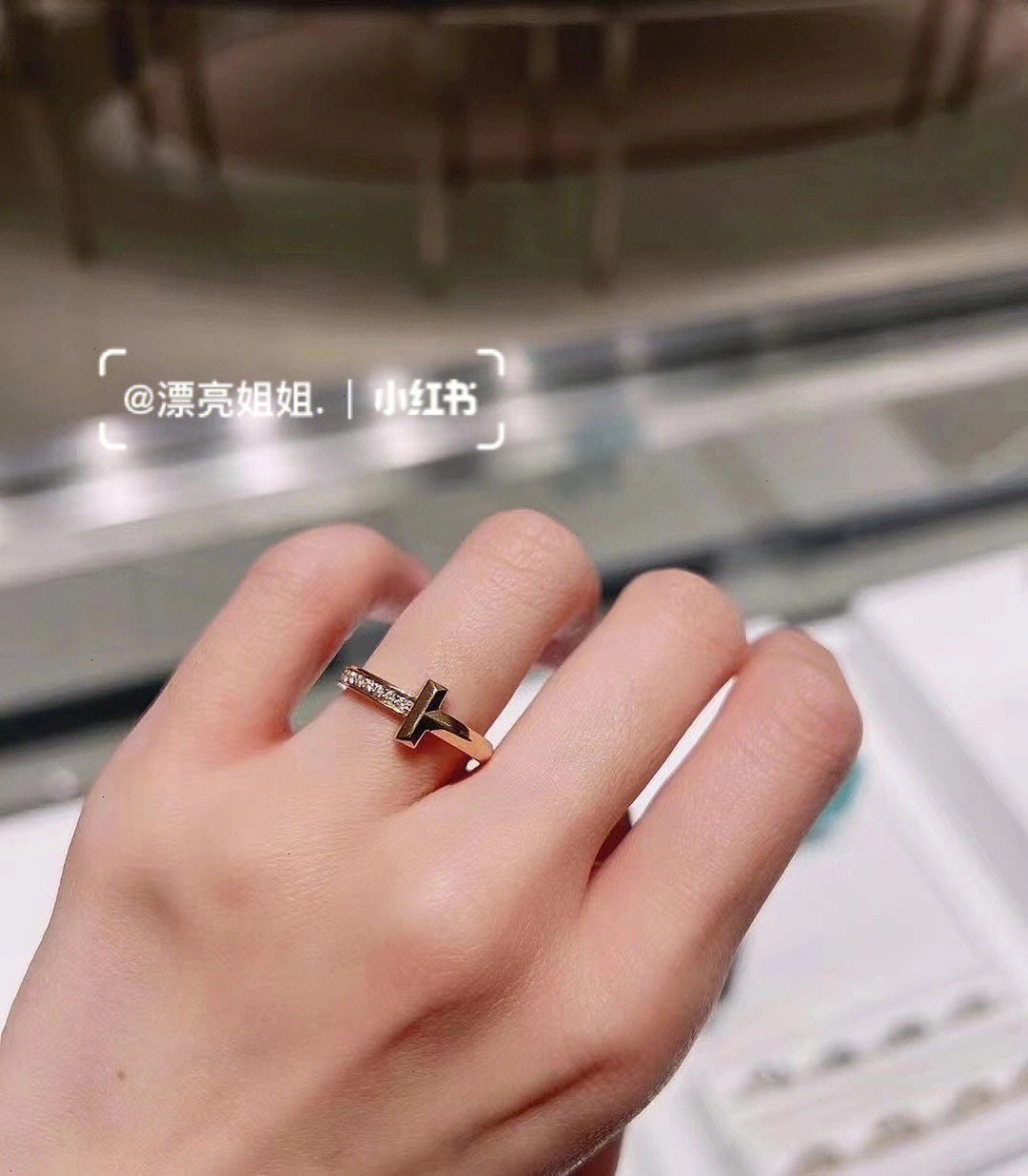 龙星凉tiffany戒指图片