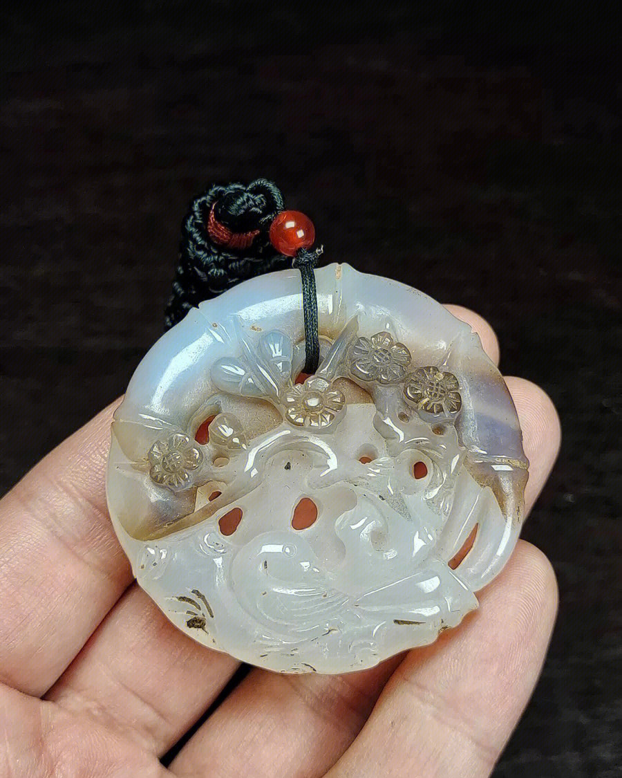 清朝玛瑙老天然雨花玛瑙俏雕镂雕喜上