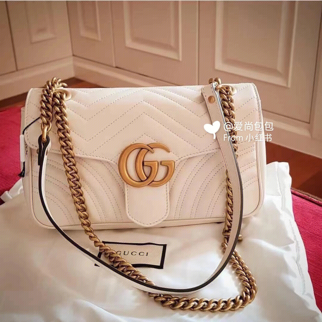 火遍时尚圈gg marmont,今年风头依然不减,标志性的双g logo带着gucci