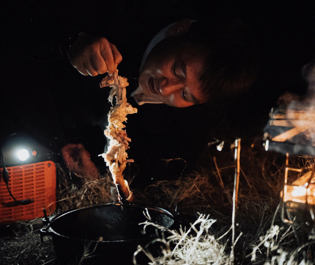 劈柴烧火野地撒欢