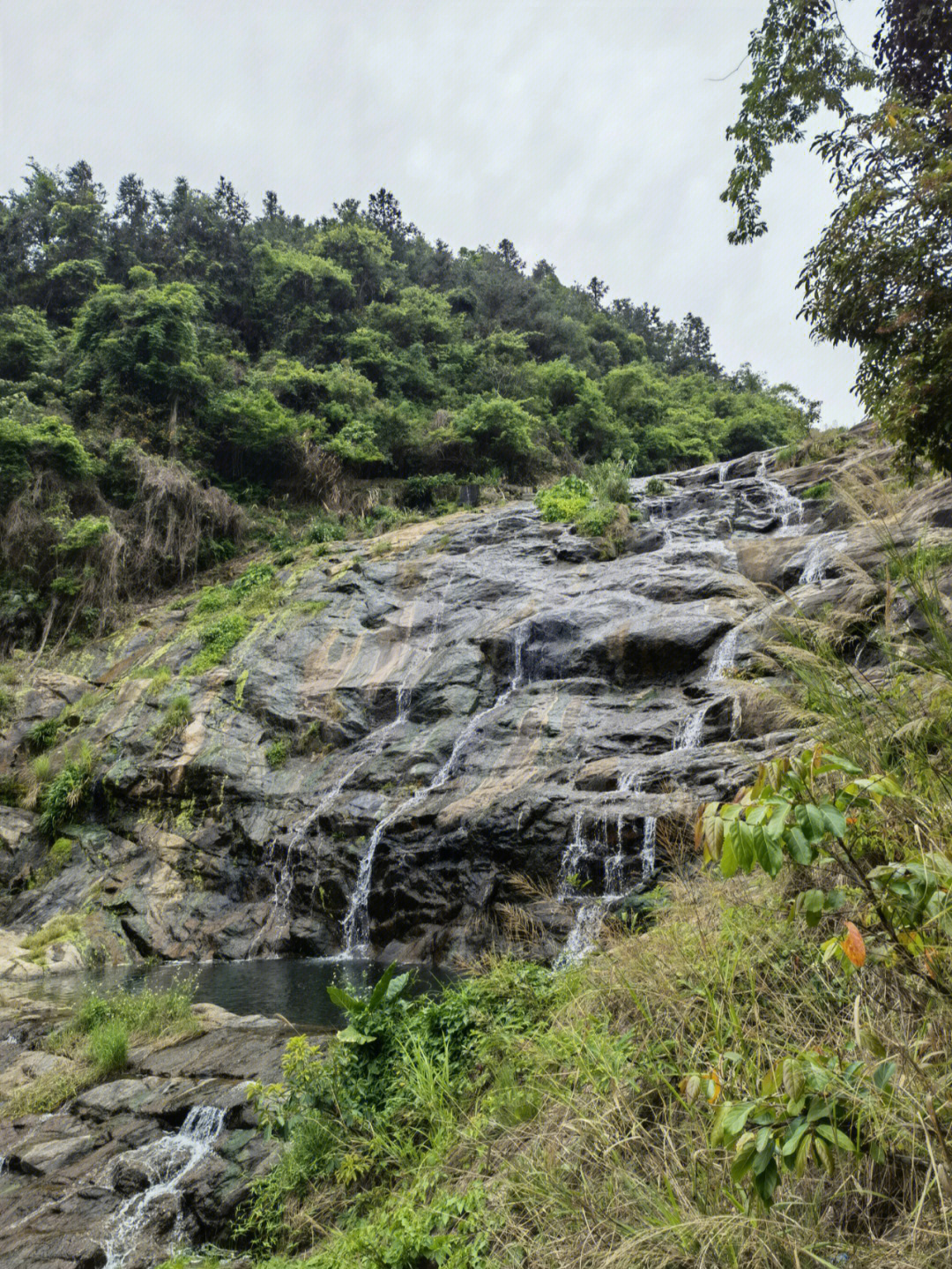 马峦山登山口图片