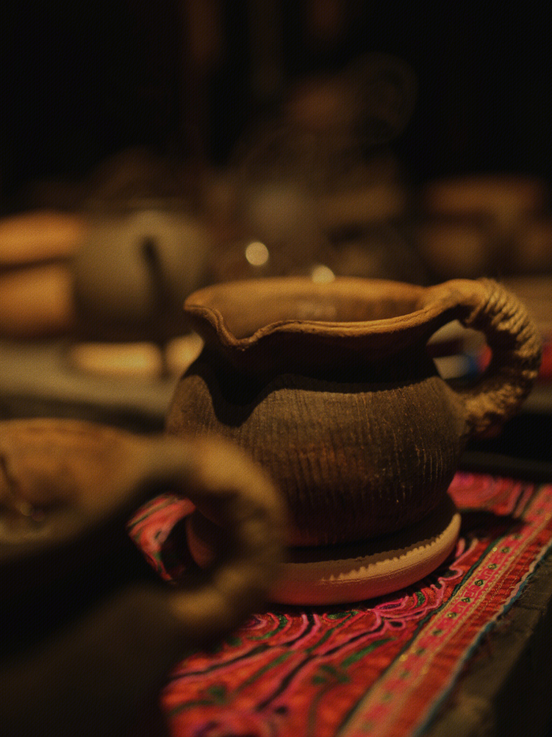 火塘烤茶文化历史图片