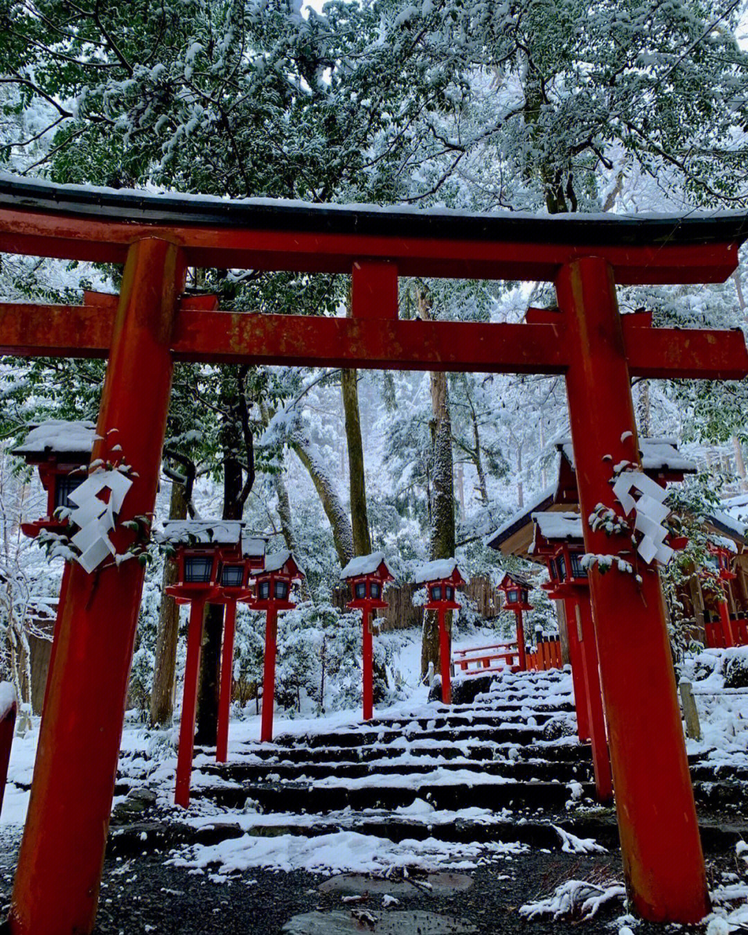 京都灵山护国神社百科图片