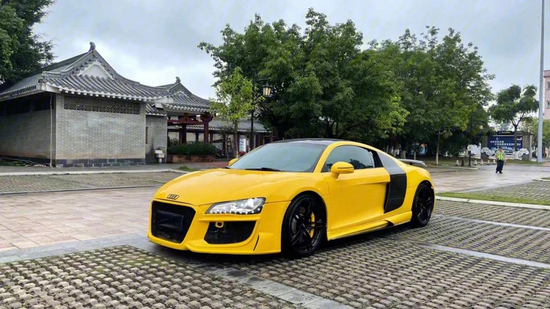 奥迪r842l02v8夸戳