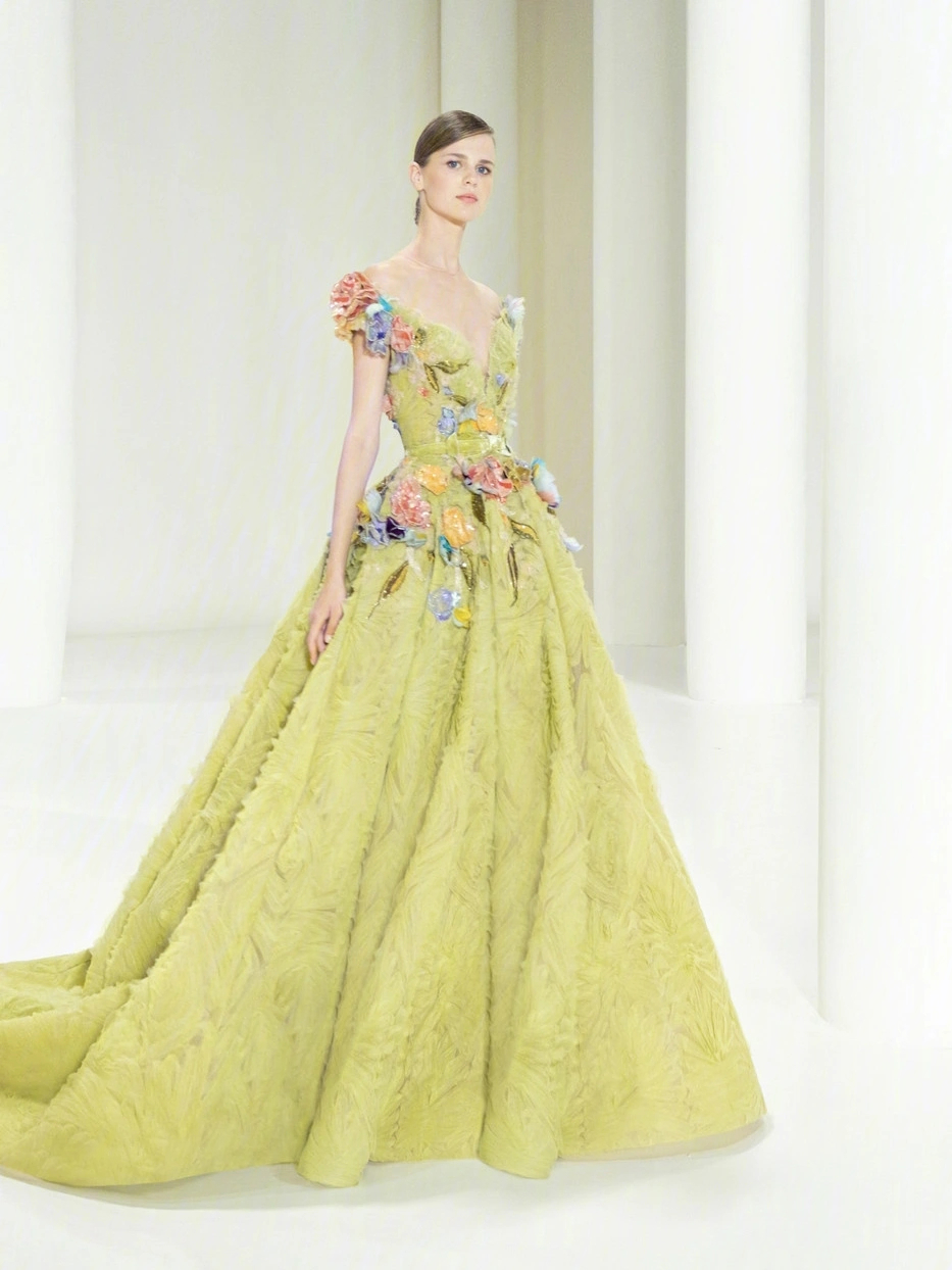 绝美高定礼服二eliesaab2021秋冬