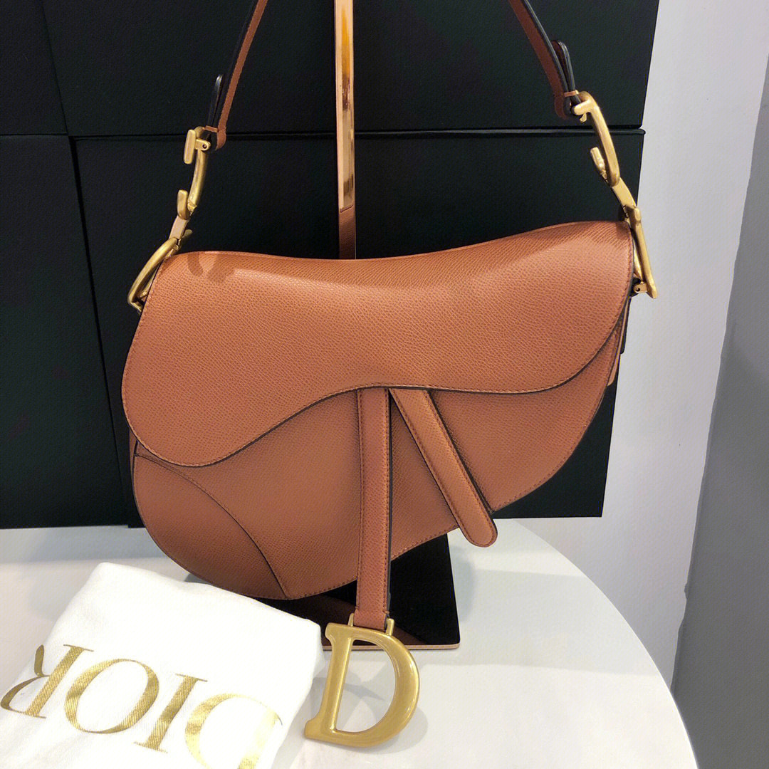 dior迪奥焦糖色马鞍包中号