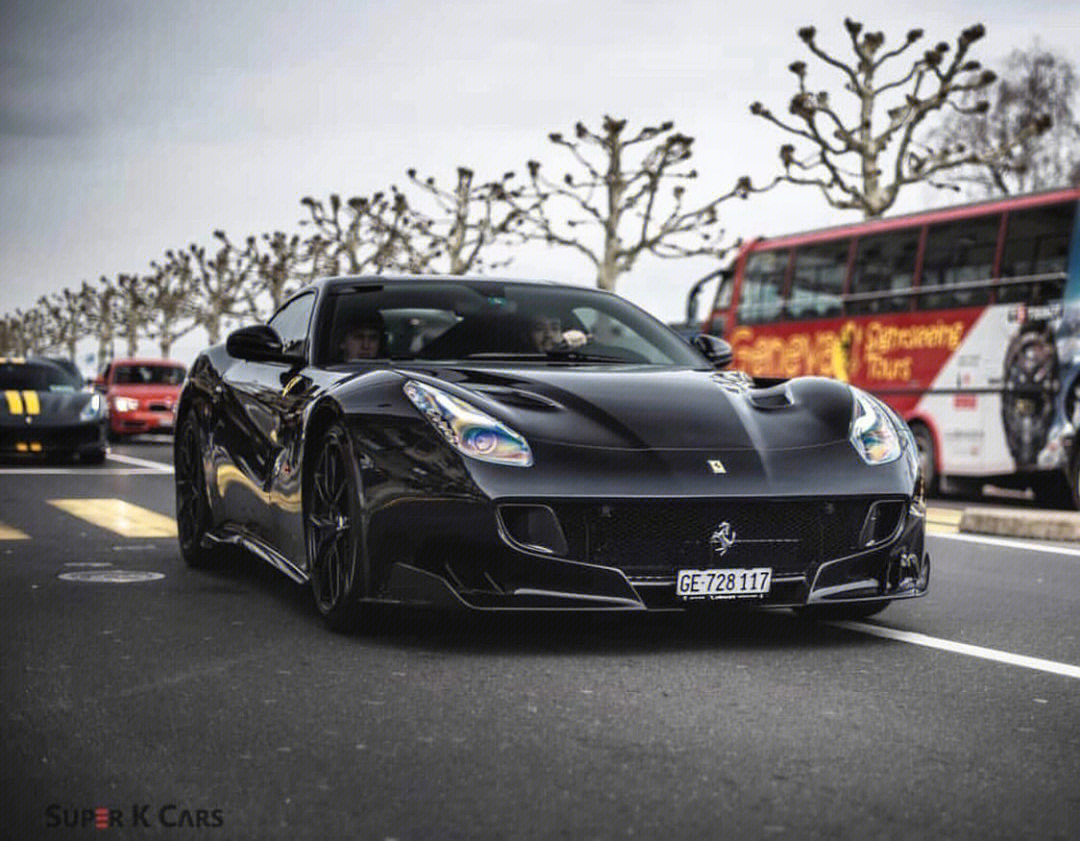 法拉利ferrarif12tdf