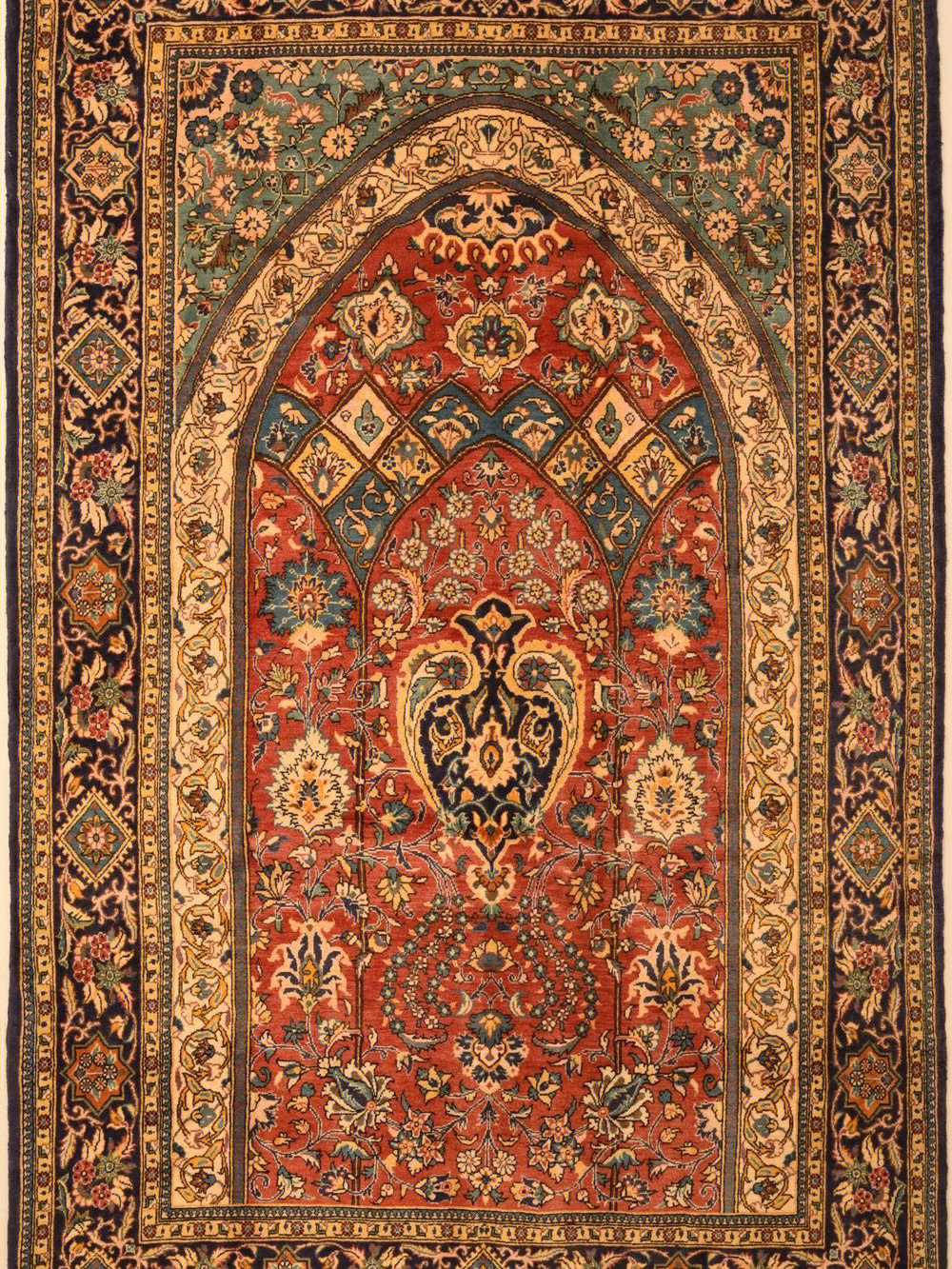 这些地毯的来源不仅在波斯还有很多中东国家有自己风格的地毯设计