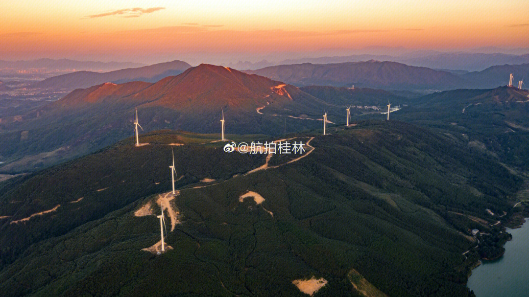 桂林灵川灵田镇日照金山