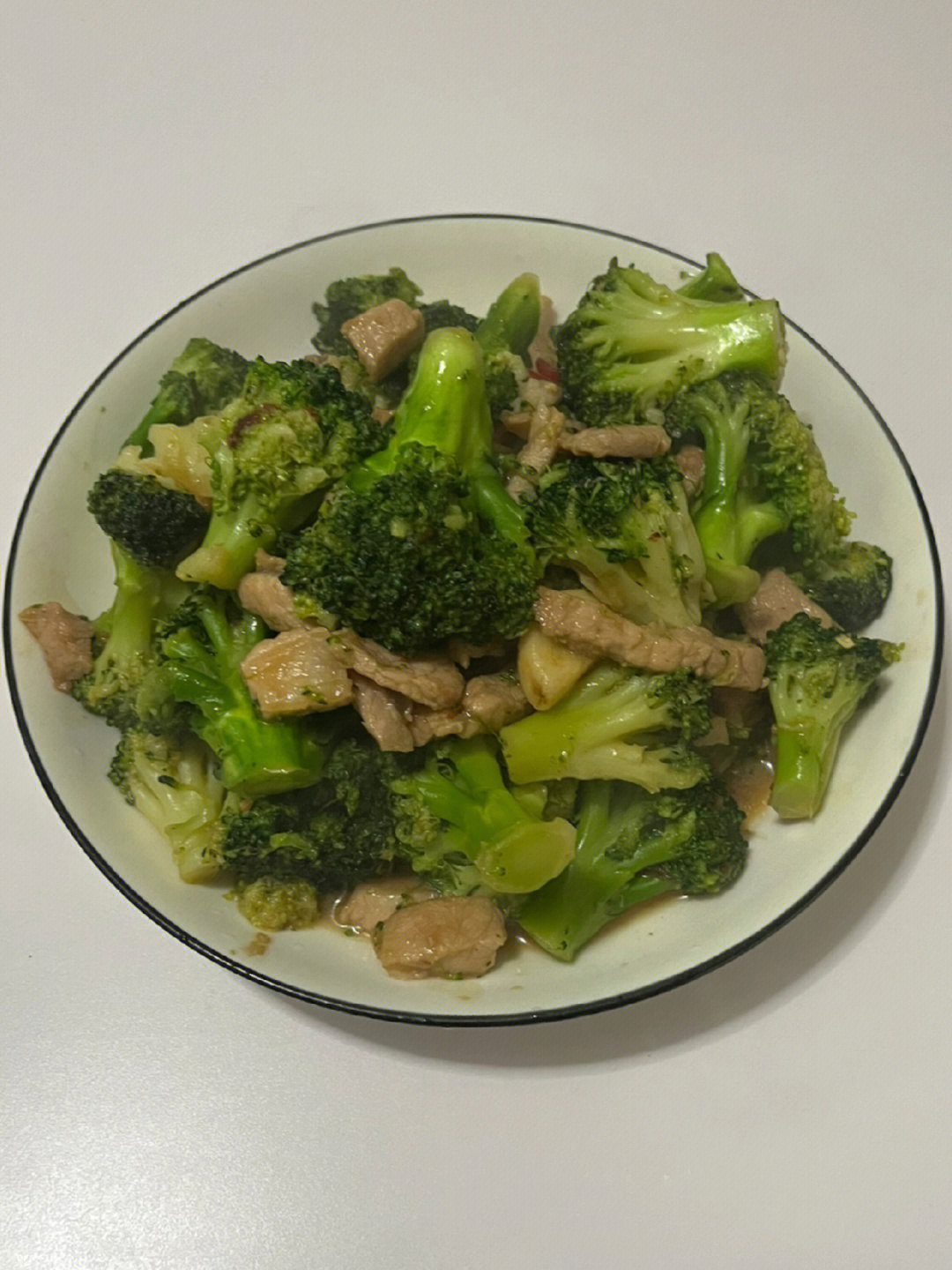 今天分享一道西兰花炒瘦肉，真的绝了