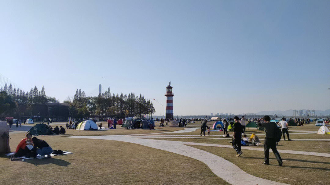 南京网红旅游拍照休闲圣地鱼嘴湿地公园