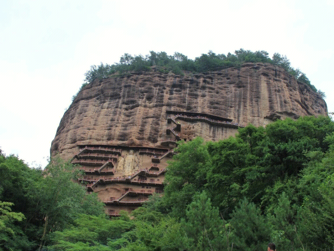 甘肃天水麦积山石窟