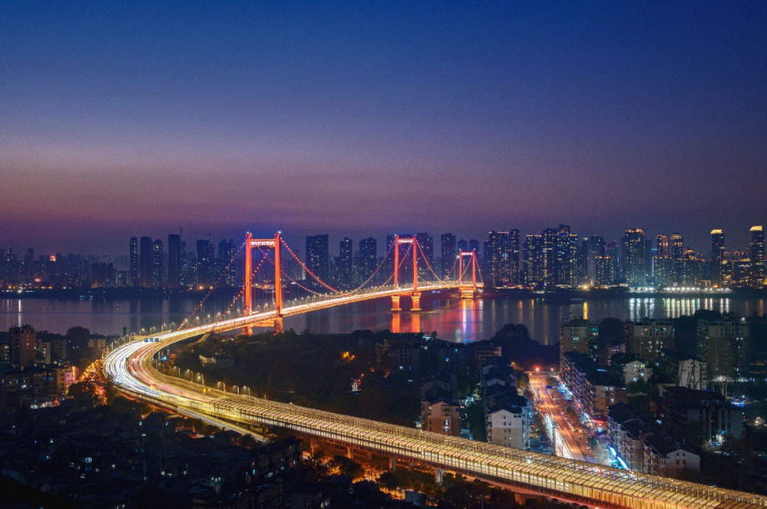 爬楼摄影武汉拍照鹦鹉洲长江大桥