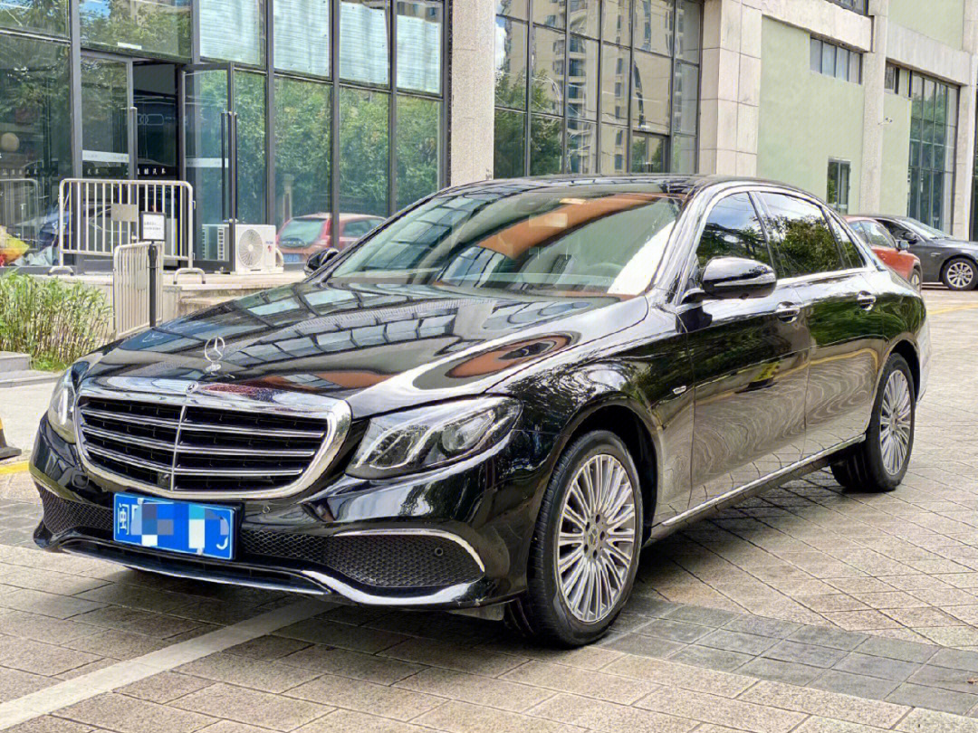 奔驰e300l20t殊享版