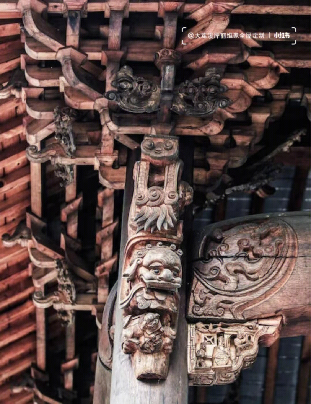 93斗拱,又称枓栱,斗科,是汉族建筑特有的结构.