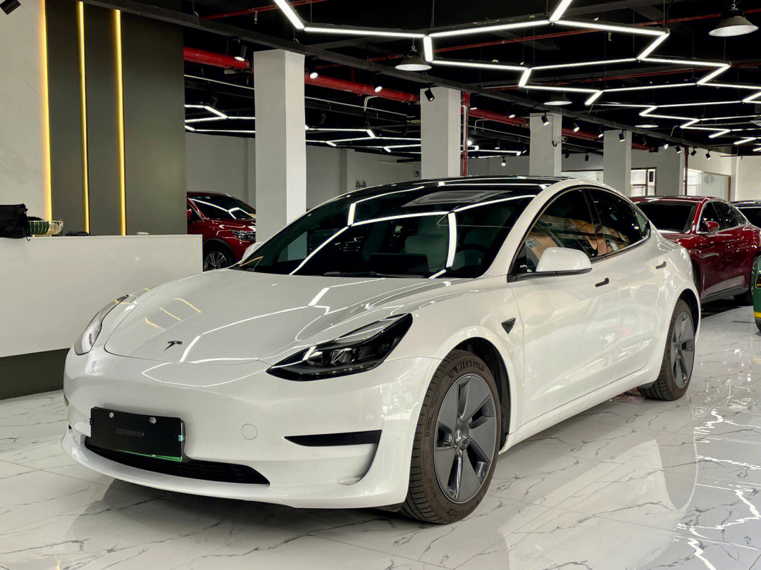 已售22年特斯拉model3标准续航