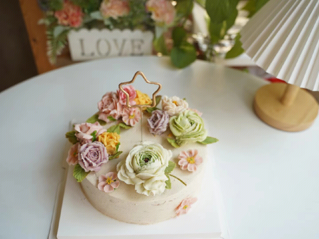 好看的裱花蛋糕图片,简单好看的裱花蛋糕图_大山谷图库
