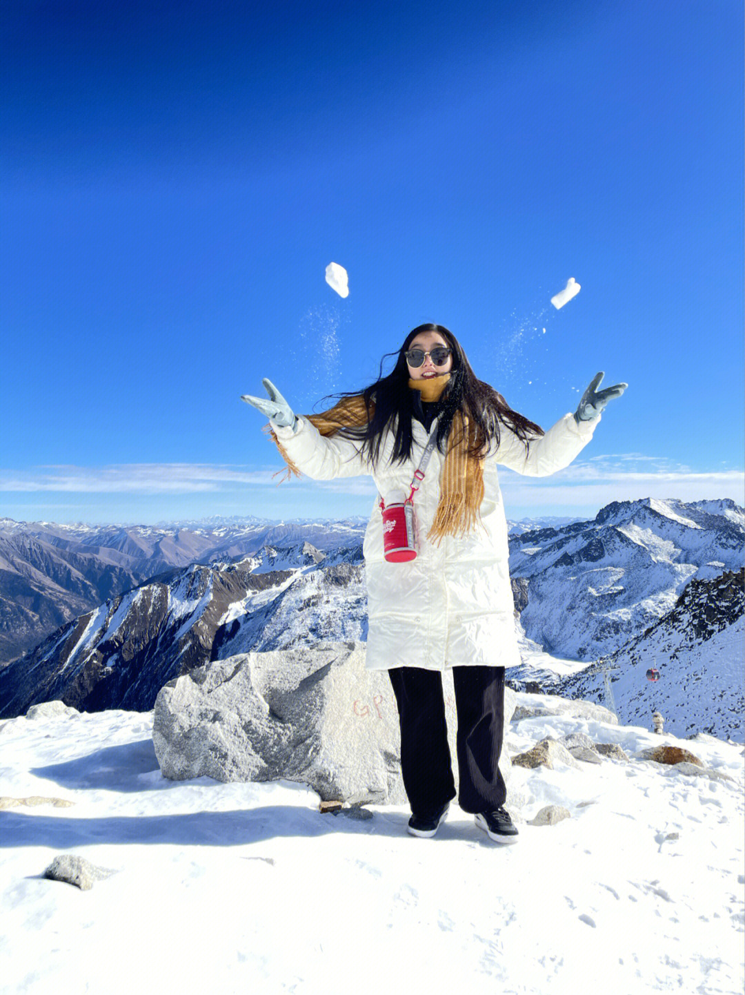 达古冰川刷雪了