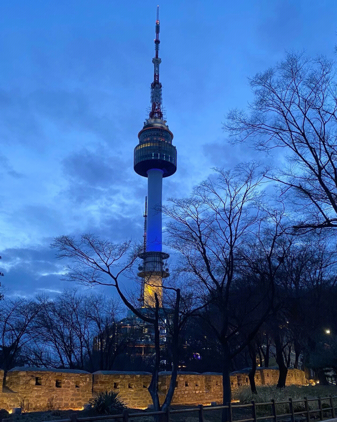 首尔夜景南山塔闵玧其同款散步公园