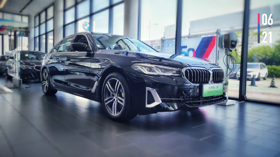 炭黑色新bmw5系混动