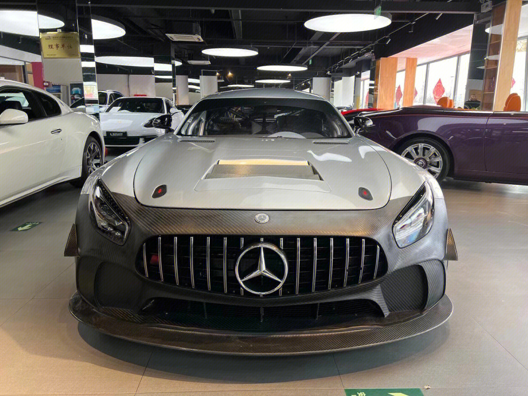 amg gt4